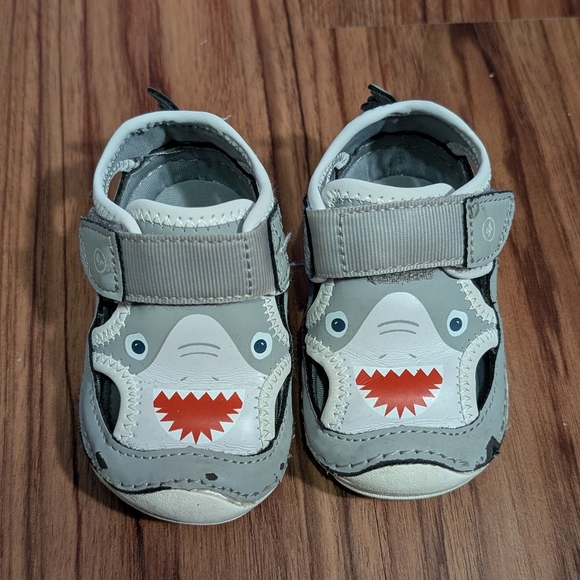 Stride Rite Size 3 - Picture 1 of 6